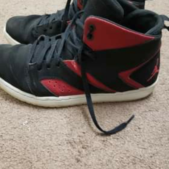 Jordan westbrook - Picture 4 of 6